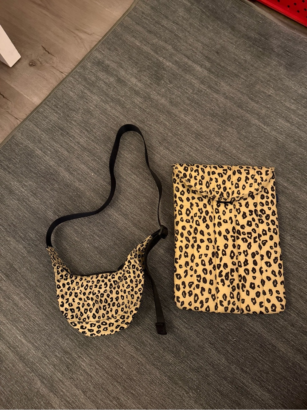 BAGGU rare mini crescent bag and laptop case in honey leopard